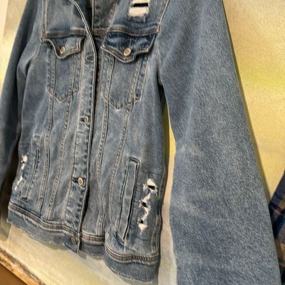 Hollister Jean jacket distressed EUC size Small - Picture 4 of 12